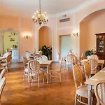 Rezort Palac 4*