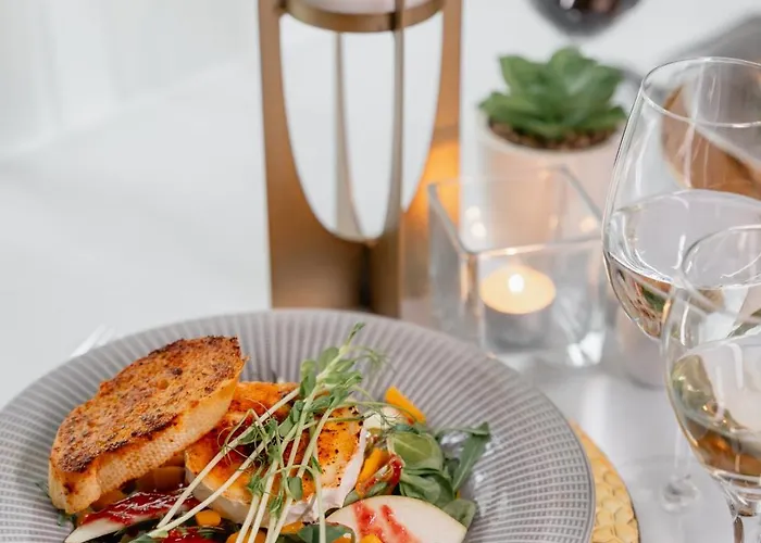 Palac Station touristique Wojanow