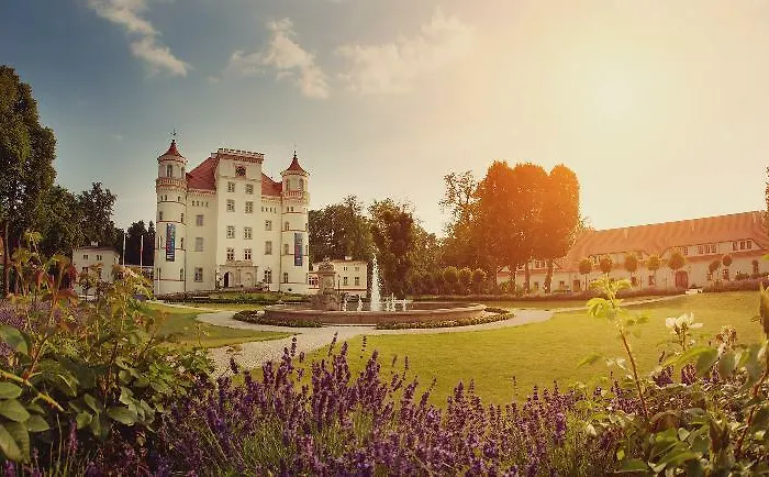 Palac Semesteranläggning (resort) Wojanow